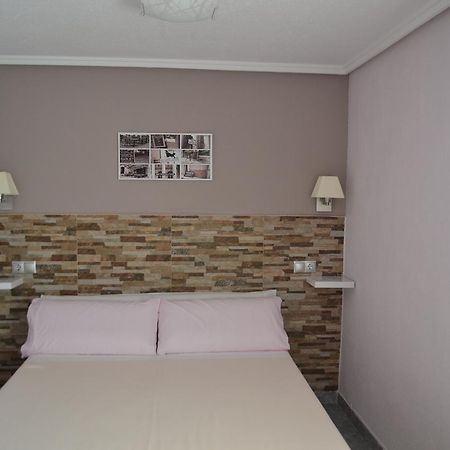 Hostal La Pilarica Paterna Eksteriør bilde