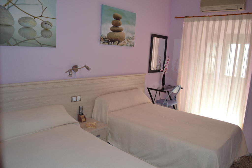 Hostal La Pilarica Paterna Rom bilde