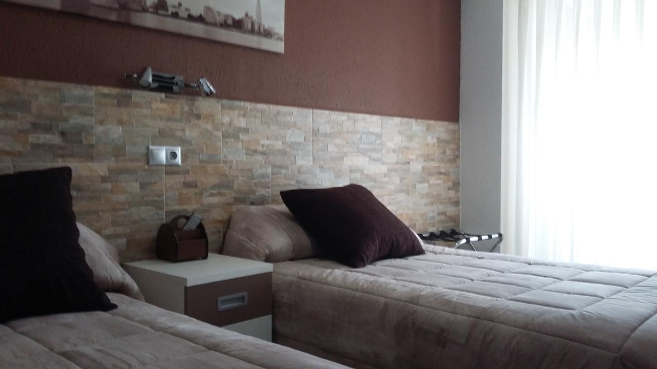 Hostal La Pilarica Paterna Eksteriør bilde