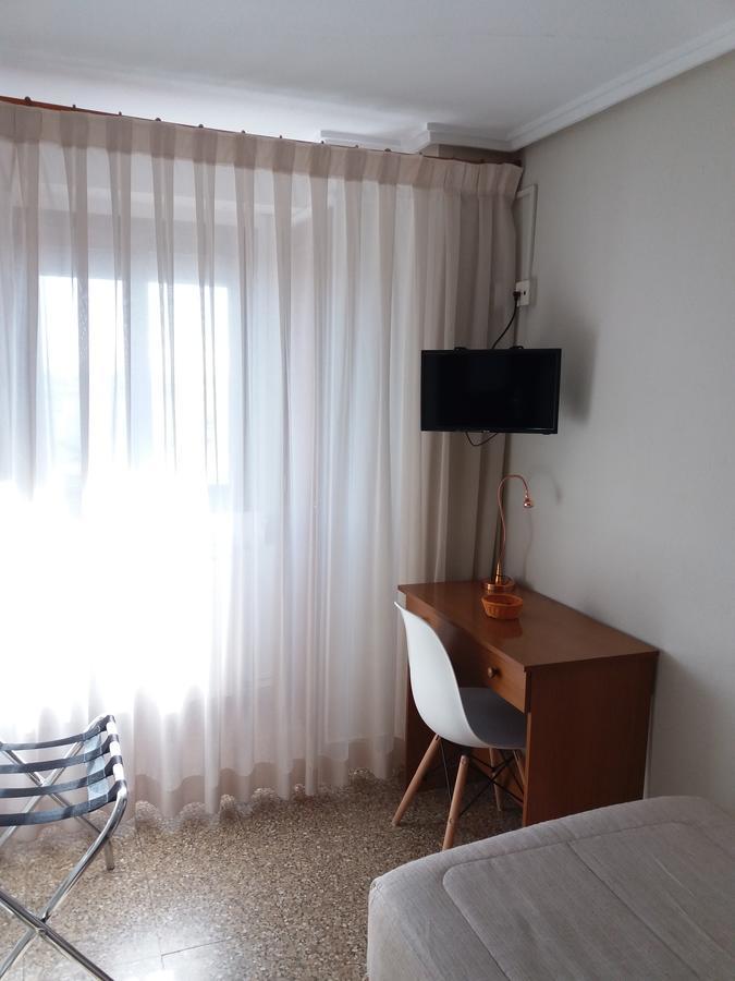 Hostal La Pilarica Paterna Eksteriør bilde