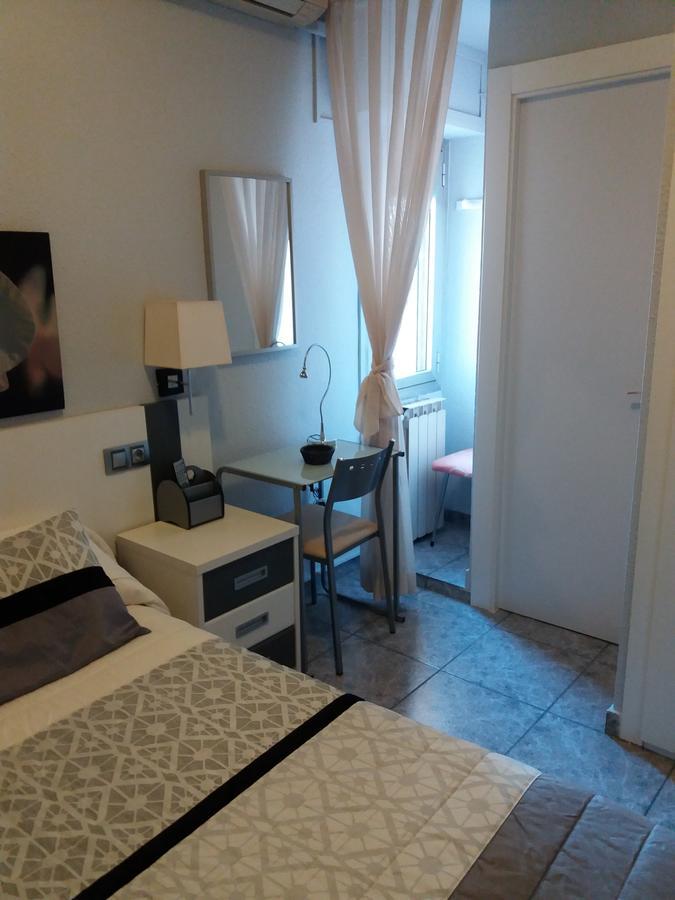 Hostal La Pilarica Paterna Rom bilde