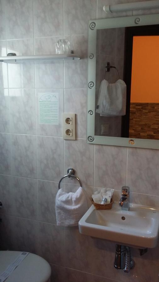 Hostal La Pilarica Paterna Eksteriør bilde