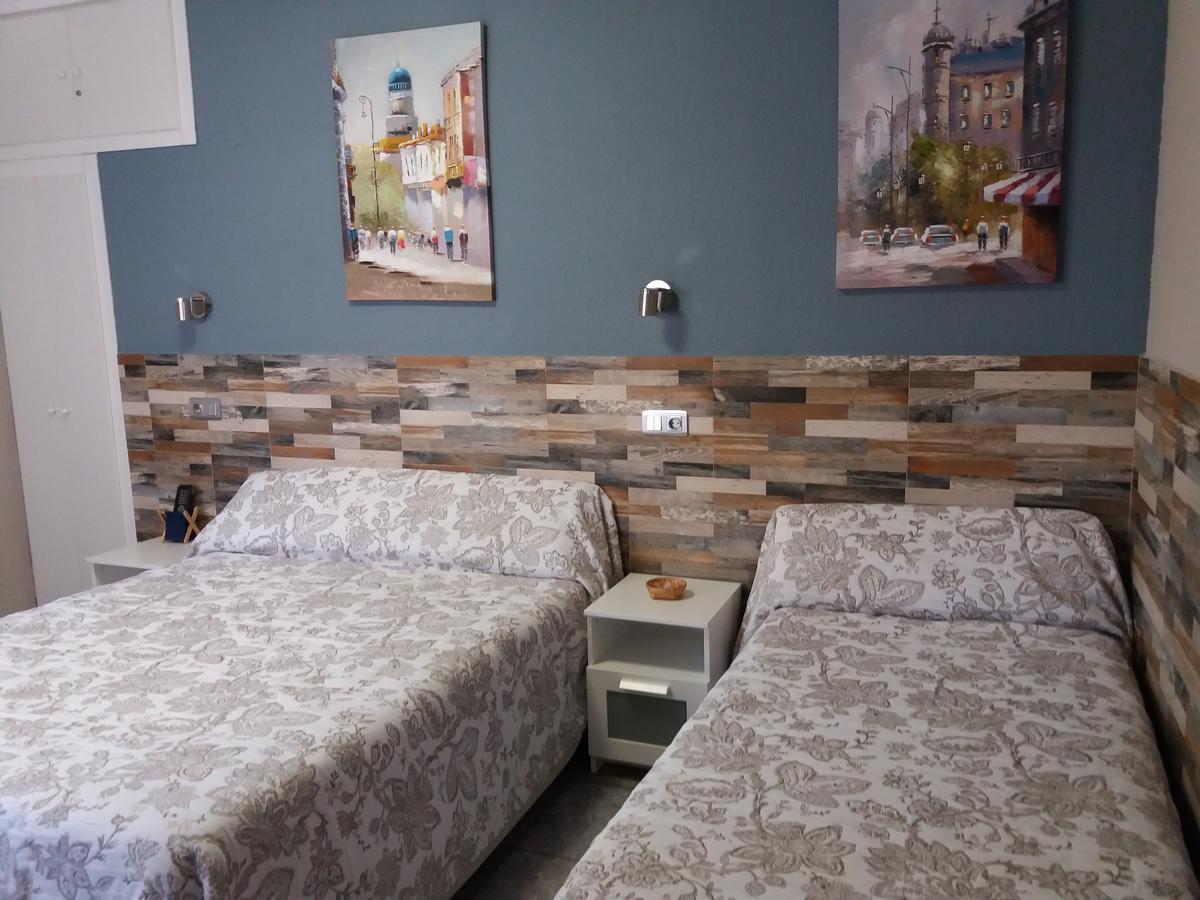 Hostal La Pilarica Paterna Eksteriør bilde