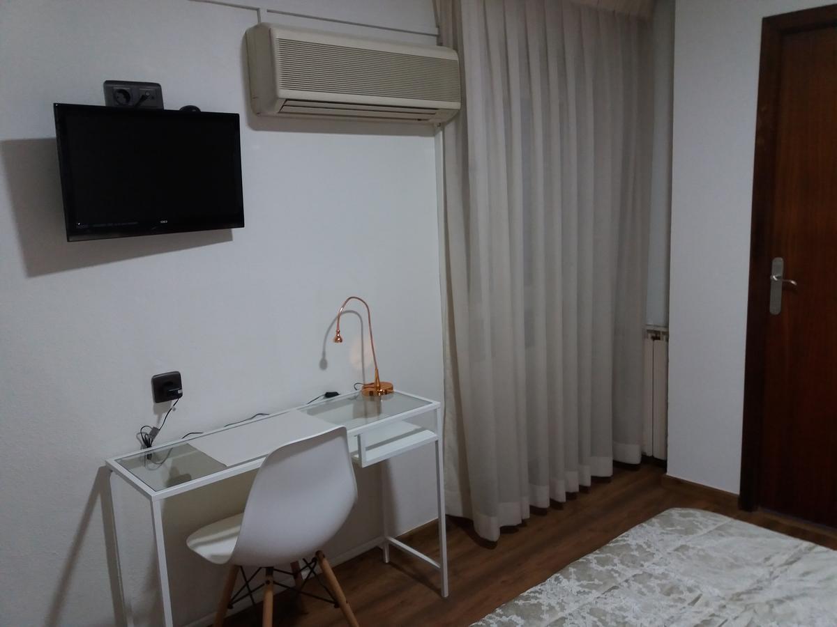 Hostal La Pilarica Paterna Eksteriør bilde