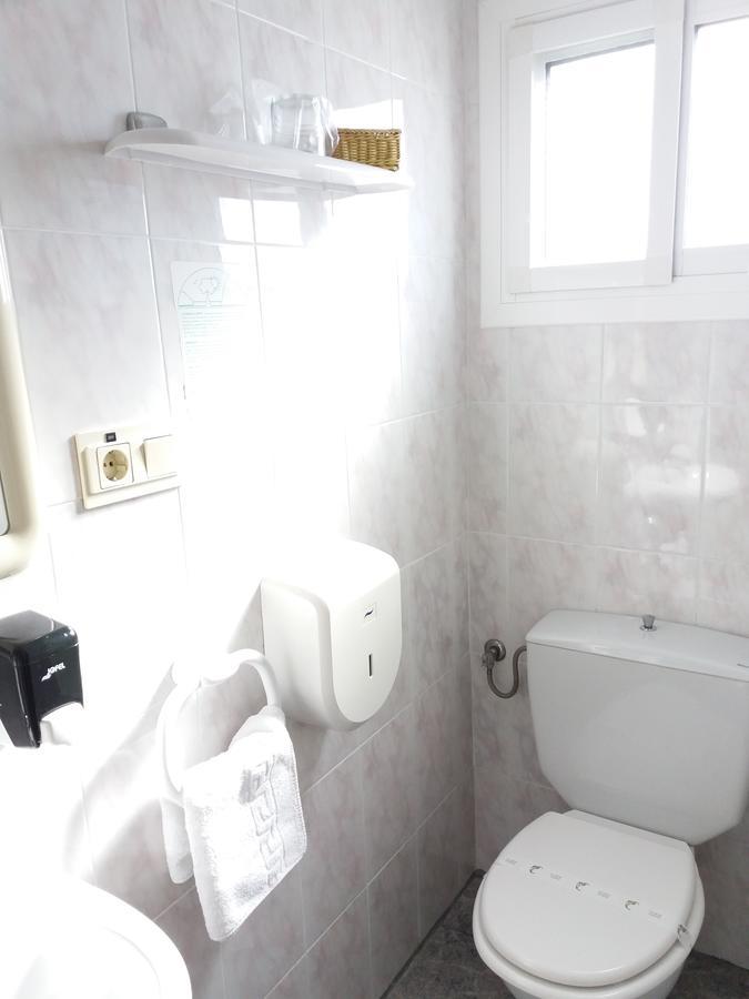 Hostal La Pilarica Paterna Eksteriør bilde