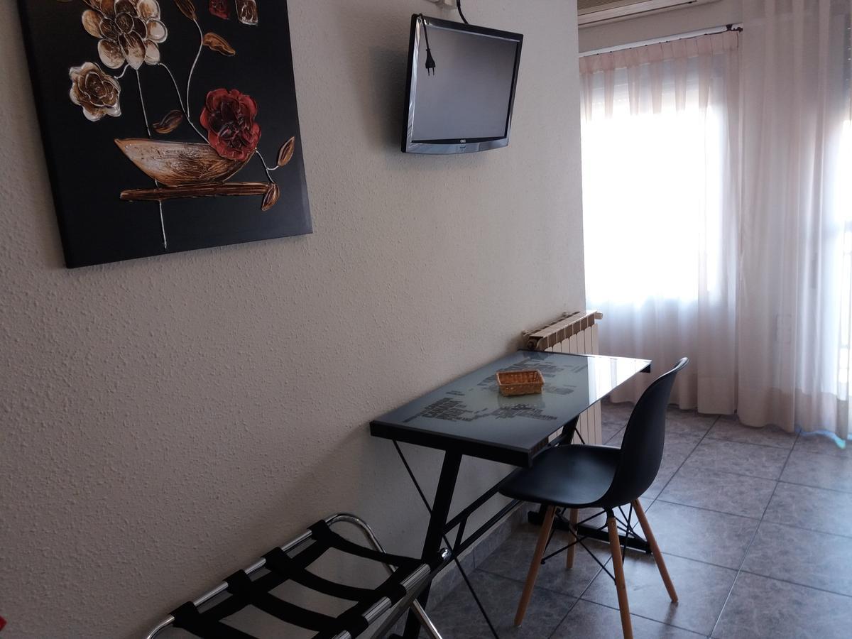 Hostal La Pilarica Paterna Eksteriør bilde