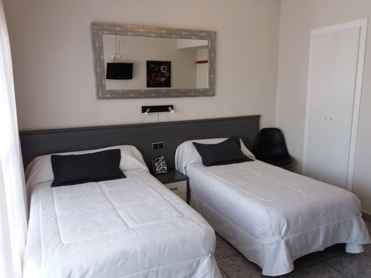 Hostal La Pilarica Paterna Eksteriør bilde