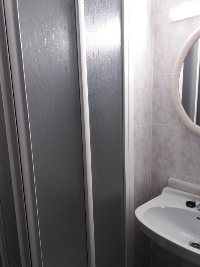 Hostal La Pilarica Paterna Eksteriør bilde